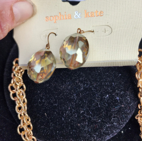 Sophia & Kate Green necklace and earrings NWT - Picture 3 of 10